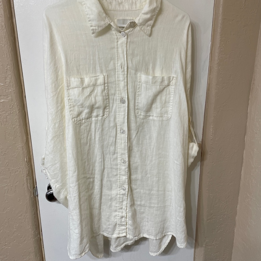 AE button up shirt. NEVER WORN!!